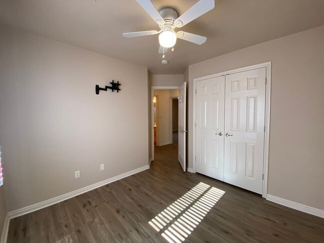 Building Photo - ADORABLE HOUSE FOR RENT IN HURRICANE