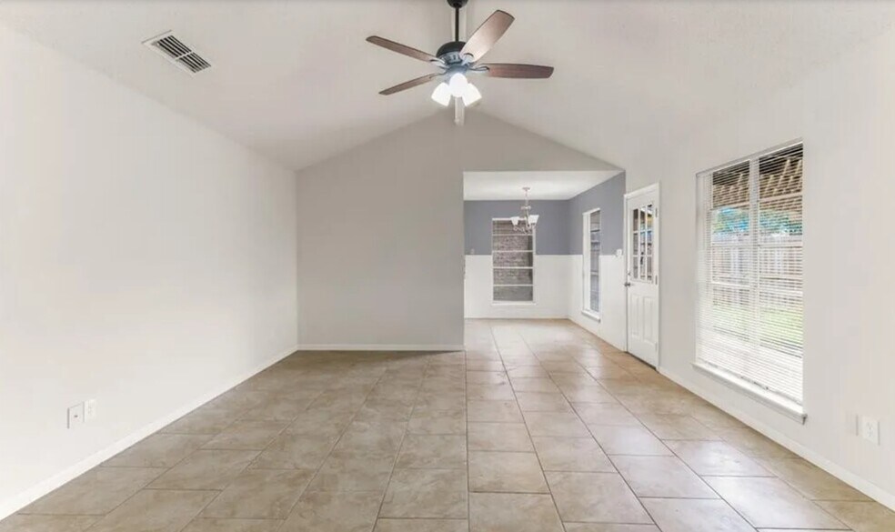 Building Photo - 7013 Powderhorn Ct