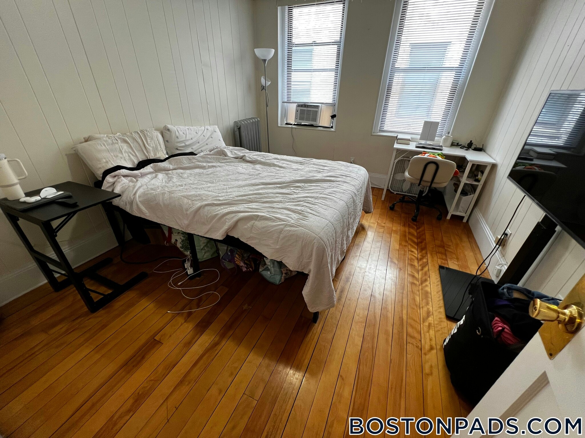 Building Photo - 439 Cambridge St