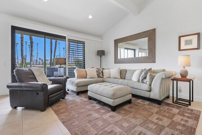 Building Photo - 76570 Hollyhock Dr