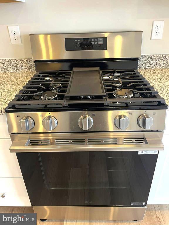 Building Photo - 7618 Johnnycake Rd