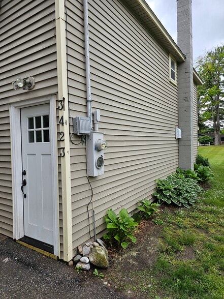 Building Photo - 3423 Poplar St