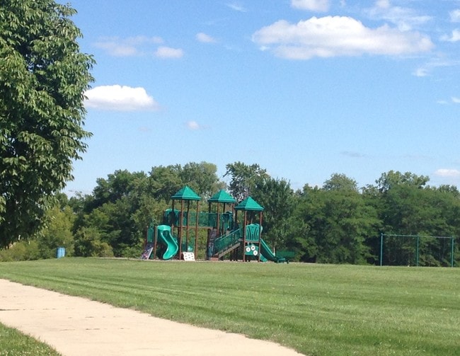 Building Photo - 200 Sadler Lane #203