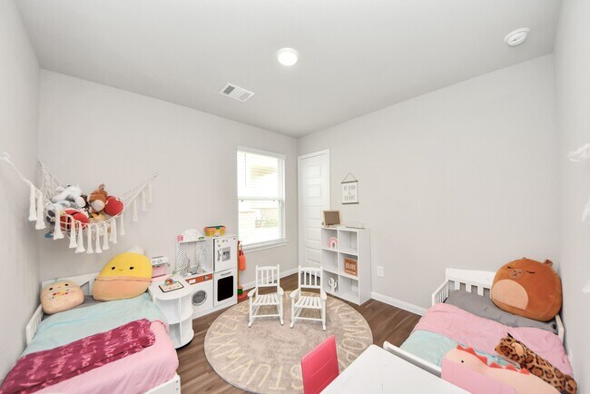 Building Photo - 3702 Cub Dr