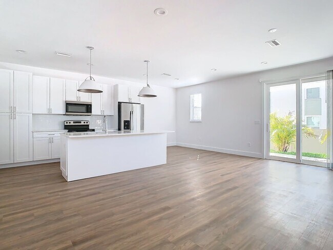 Building Photo - Now Leasing Brand New Townhouse - Available for Rent!