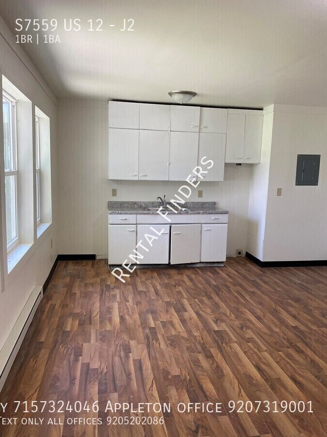 Primary Photo - S7559 US-12