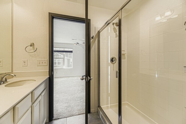 Building Photo - 15765 E Otero Ave