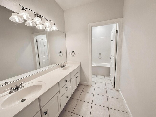 Building Photo - 108 Mantero Way