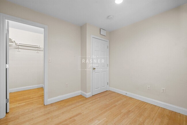 Building Photo - 139 Nottinghill Rd