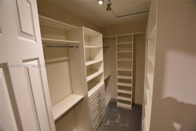 Building Photo - 10086 Noceto Way