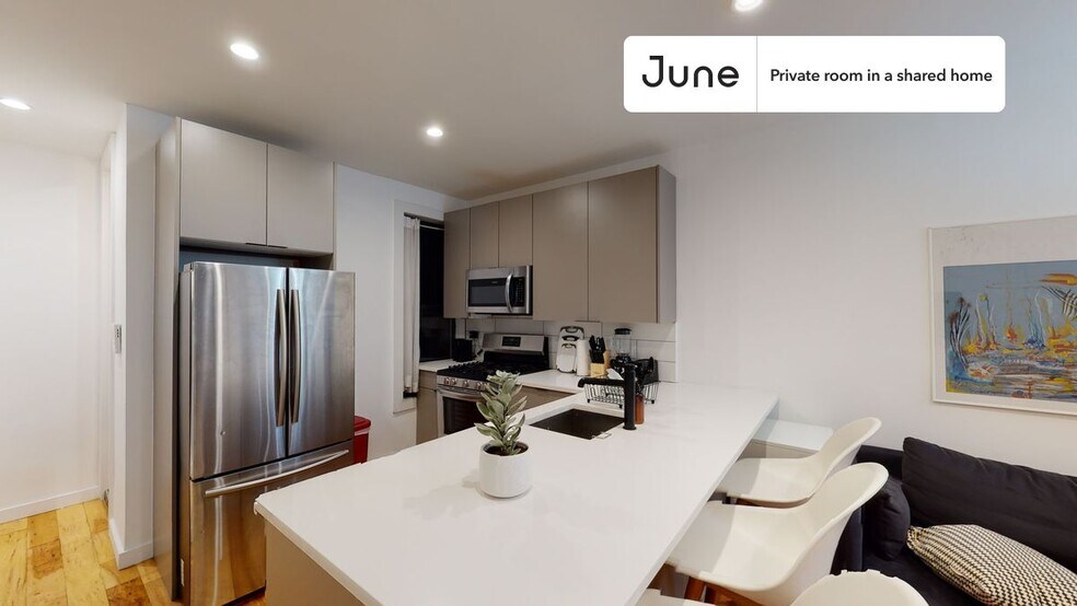 Building Photo - Room in Shared 4 bed/2 bath home