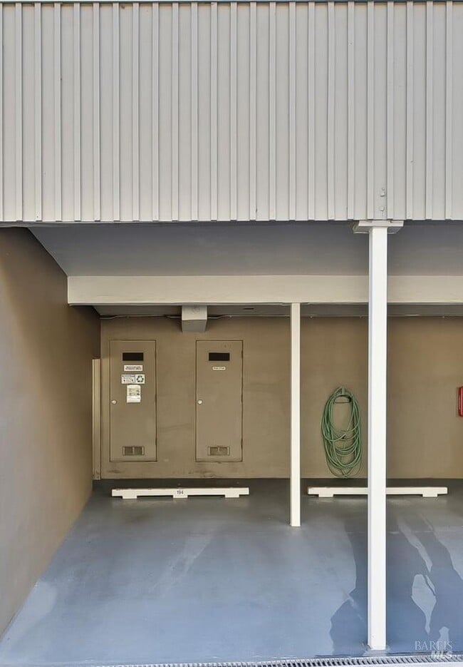 Building Photo - 34 Andrew Dr