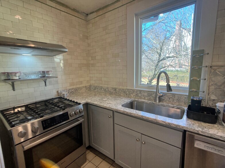 Building Photo - 1 Arborway