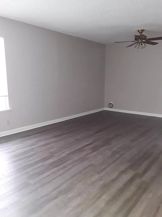 Primary Photo - 2230 N Alexander St