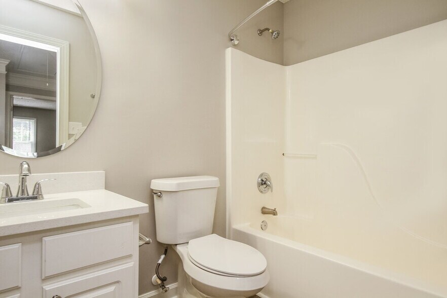Building Photo - 137 Chere Helen Dr