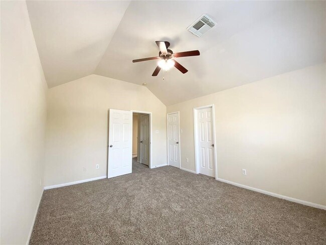 Building Photo - 3643 Windmill Village Dr
