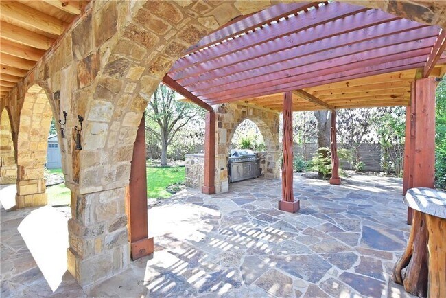 Building Photo - 16715 Marsala Springs Dr