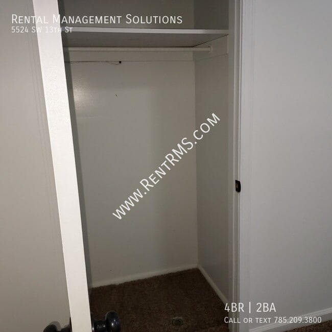 Building Photo - 5524 SW 13th St