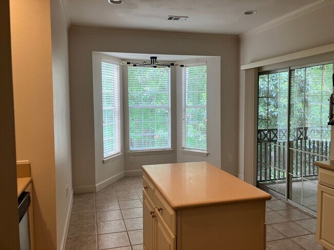 Building Photo - 3 BR / 2 BA at the Preserve