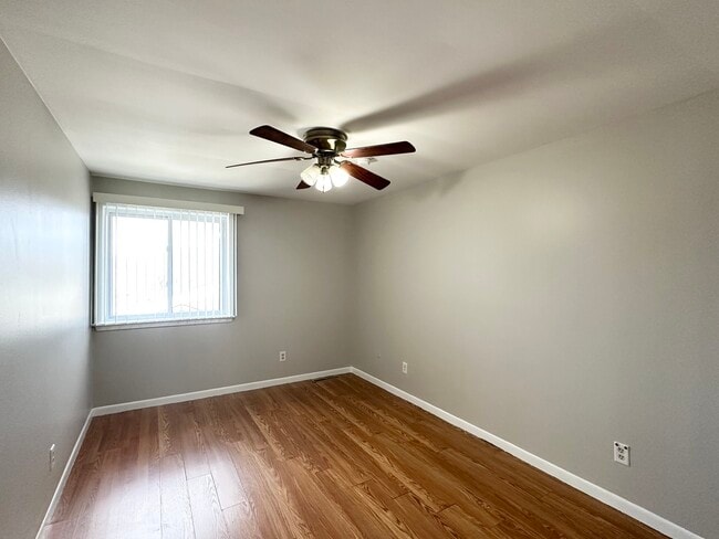 Building Photo - 16 Briarcliff Ct