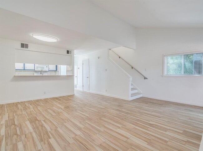 Building Photo - 6706 Deatonhill Dr