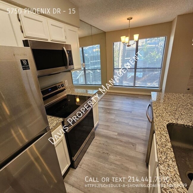 Building Photo - 5750 Phoenix Dr