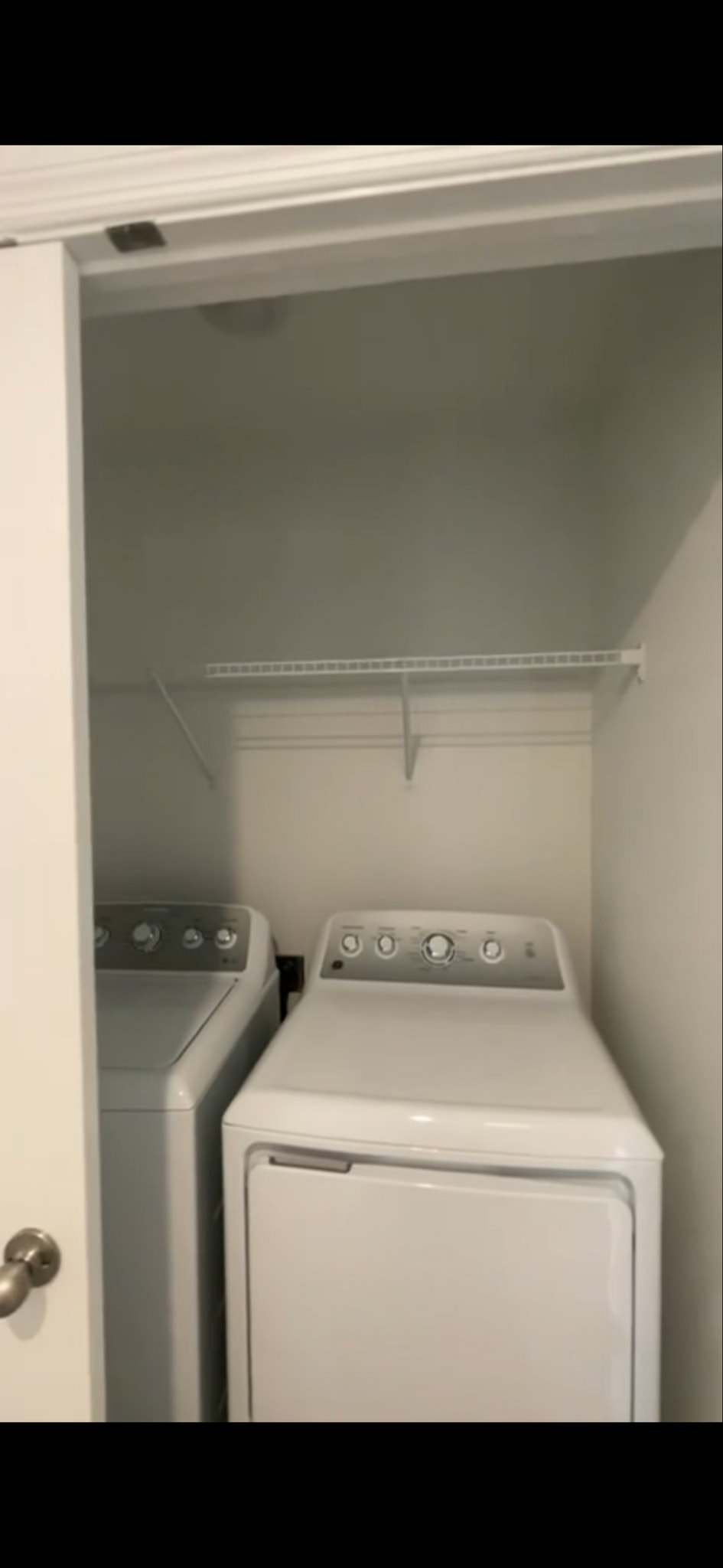 Laundry - 3403 Vesara Dr