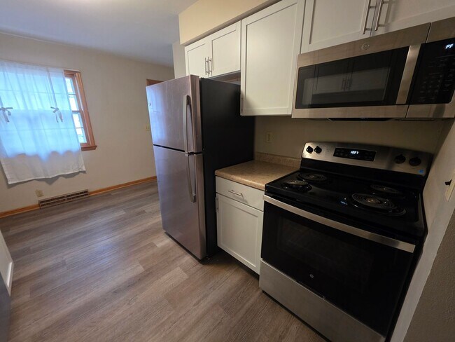 Building Photo - 1501/1503 Harding Ave