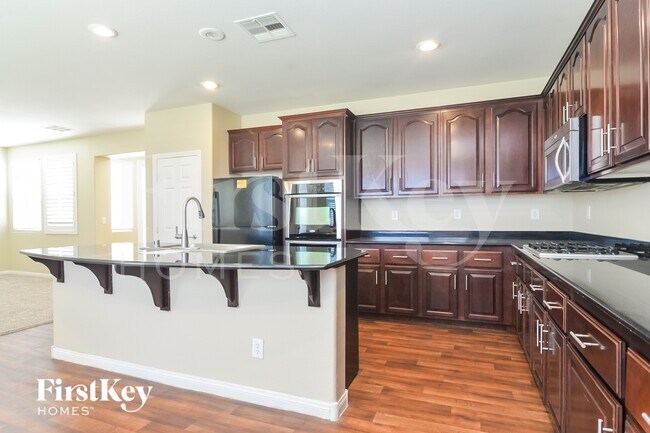 Building Photo - 10032 S Silver Cliff St