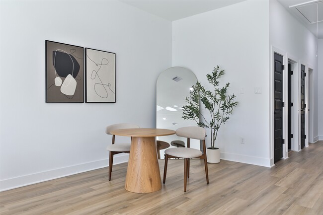 Building Photo - 8133 Cabot St