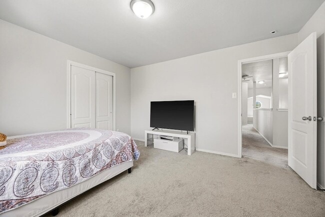 Building Photo - 111 Brazos Ln