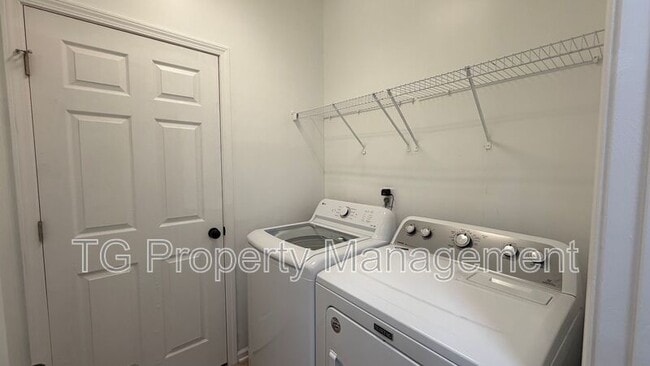 Building Photo - 6475 Greenland Chase Blvd