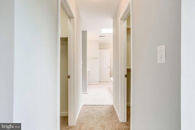 Building Photo - 26161 Rachel Hill Dr