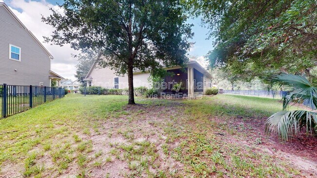 Building Photo - 65 Lone Eagle Way
