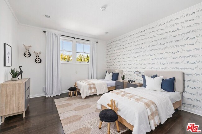 Building Photo - 2241 Canyonback Rd