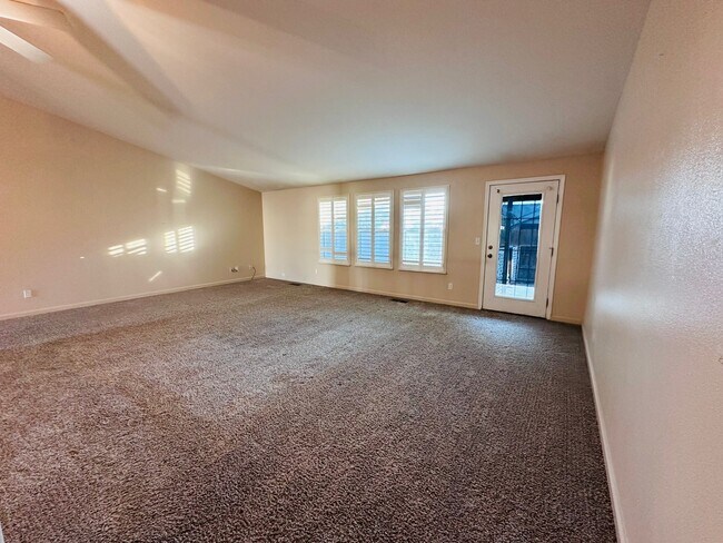 Building Photo - 1545 Wrangler Ln