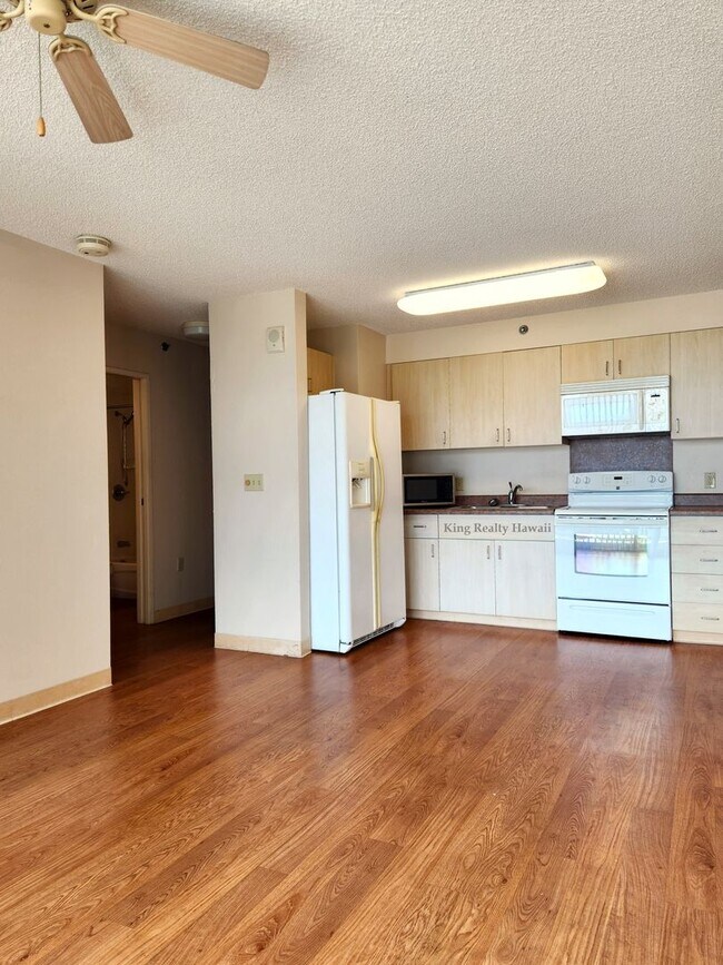 Building Photo - **CLEAN 1 bedroom / 1 bath , w/ W/D, A/C,&...