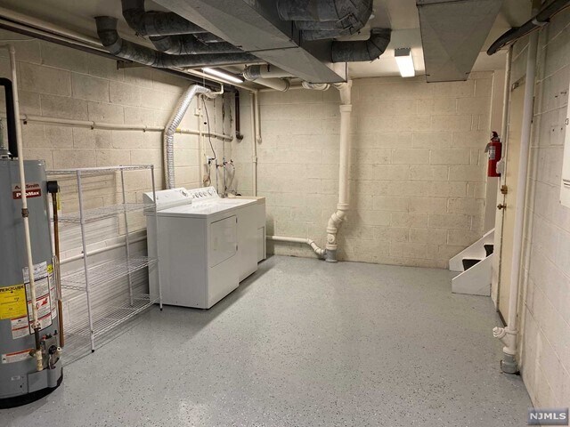 Building Photo - 522 Maple Ave