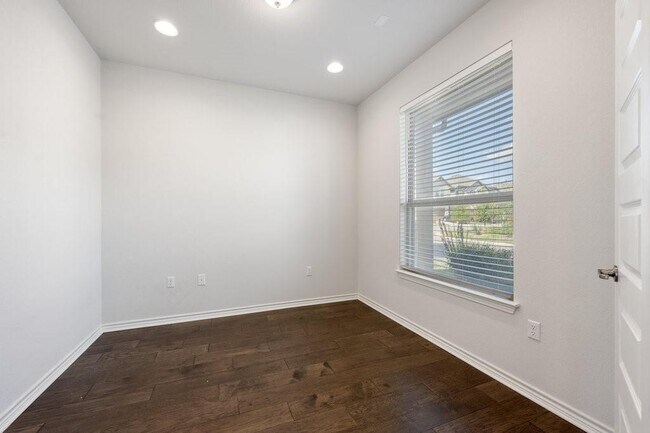 Building Photo - 14410 McCoy Lp