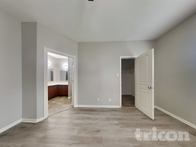 Building Photo - 6103 Coleus St