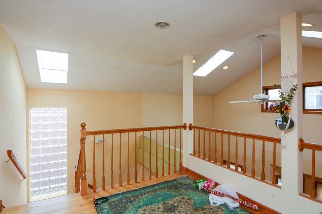 Building Photo - 1706 W Augusta Blvd