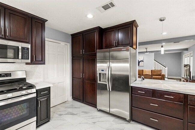 Building Photo - 12423 Honeywood Trail