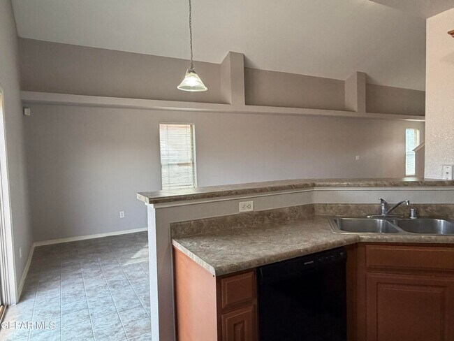 Building Photo - 11728 Mesquite Bush Dr