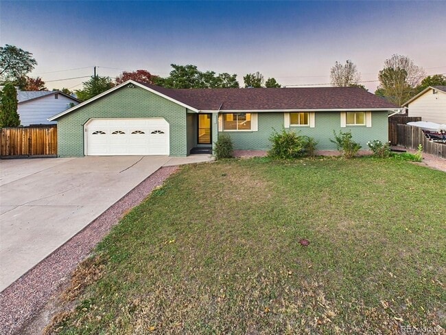 Building Photo - 3065 Penmoor Dr