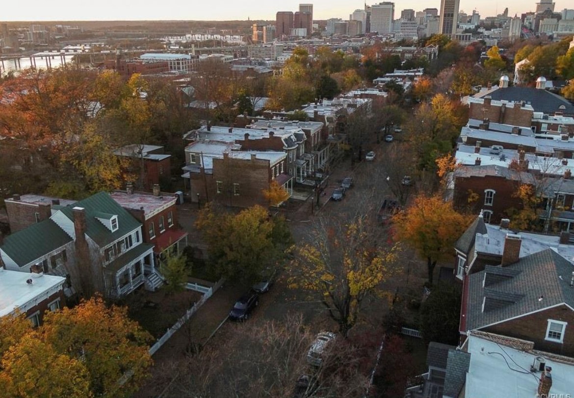 Building Photo - 2710 E Grace St