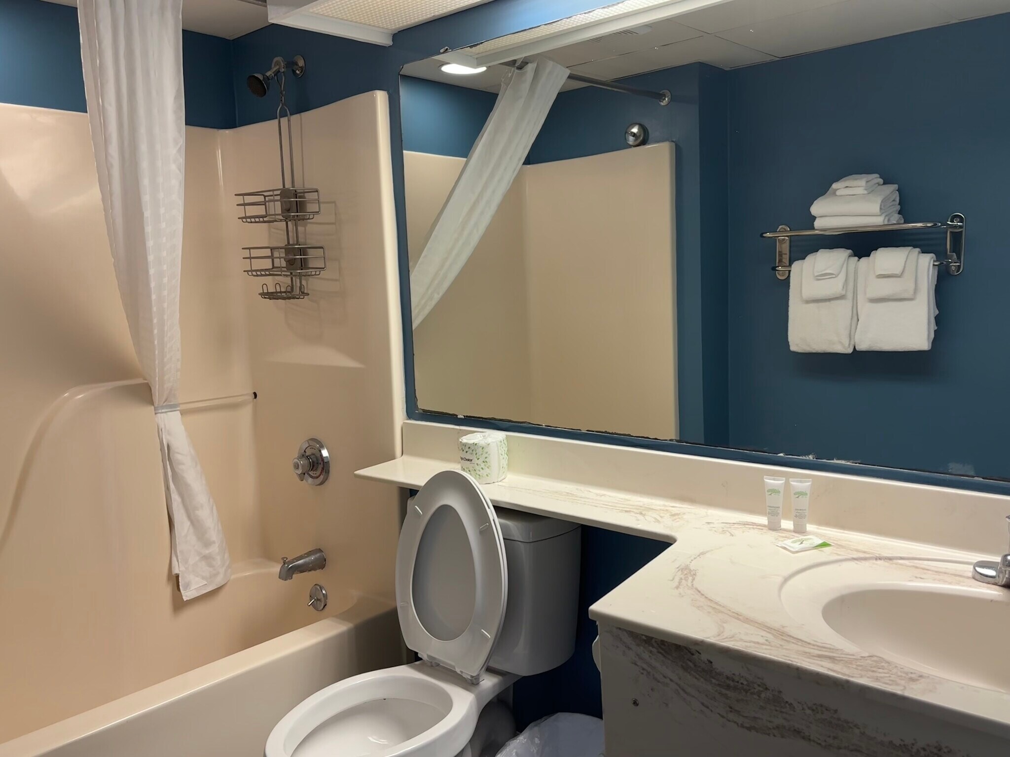 Building Photo - 201 74th Ave N