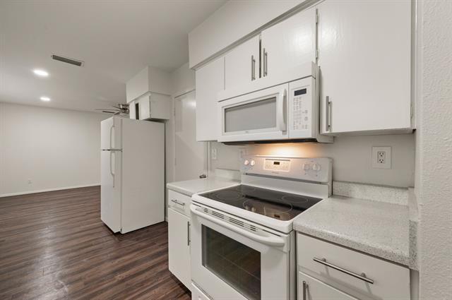 Building Photo - 315 Linkview Dr