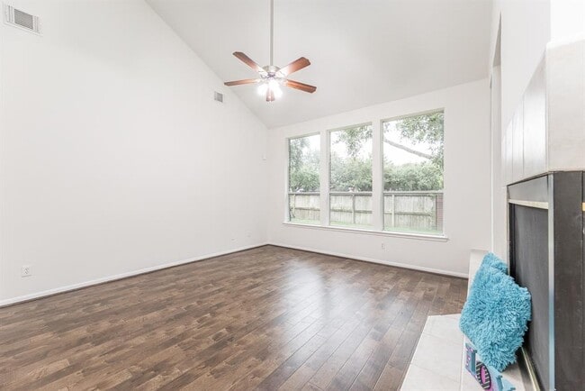 Building Photo - 5026 Bellmead Dr