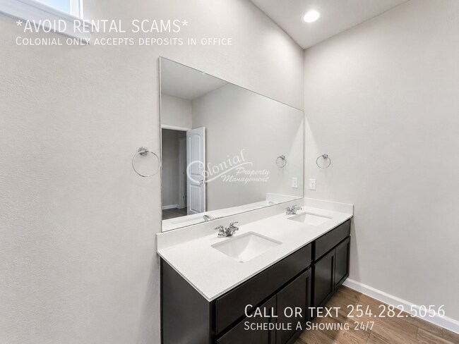 Building Photo - 14109 Frankel Loop