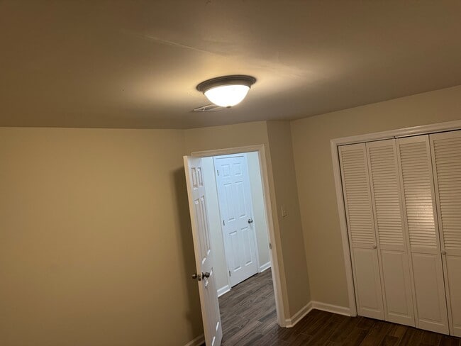 Building Photo - 3391 Vineland Pl